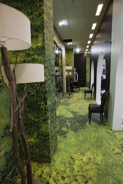 secret-story-5-lierre-et-lampadaire-en-bois-10491707bouch_1879