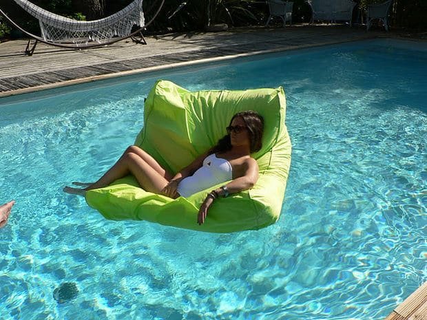 del-sitinpool-vert-1