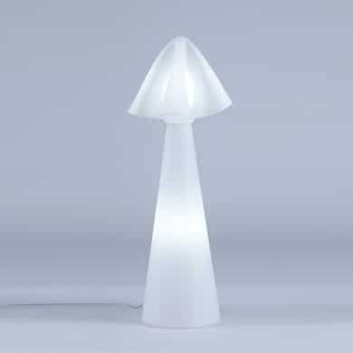 media_pivot-manteau-lampadaire-exterieur-slide-design_12887