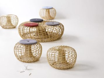 Tables basses originales - Nest de Johannes Foersom et Peter Hiort-Lorenzen Tables basses originales - Nest de Johannes Foersom et Peter Hiort-Lorenzen