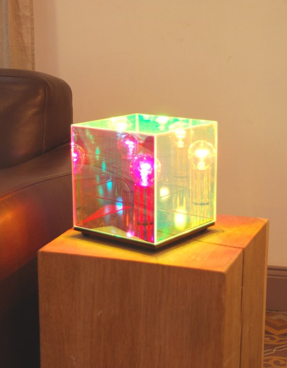 Cube miroir lampe astrale Cube miroir lampe astrale