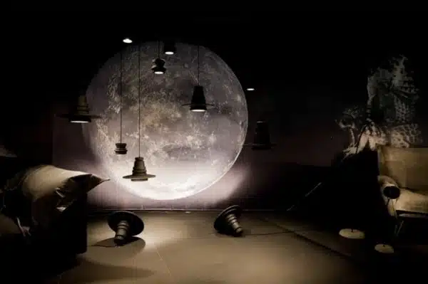 Lustre cuisine - La suspension Tool by Foscarini Lustre cuisine - La suspension Tool by Foscarini