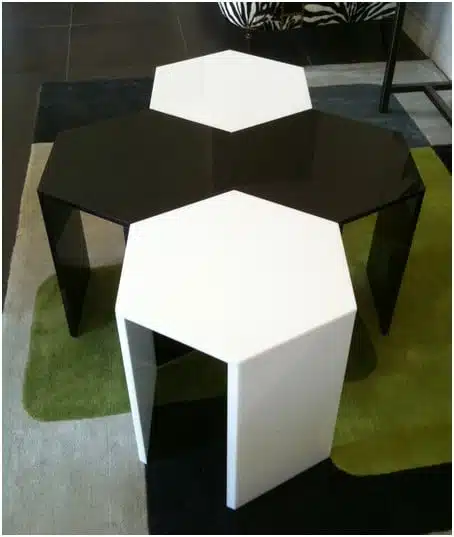 table basse acrylique