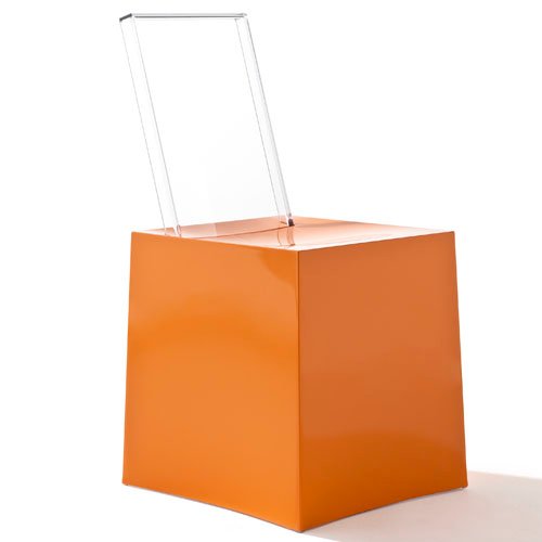 La chaise Miss Less by Philippe Starck 3 La chaise Miss Less by Philippe Starck 3