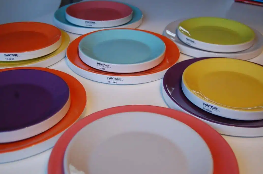 Assiette design : Les assiettes Pantone