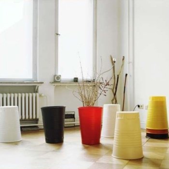 Le tabouret bas Qoffee by Rainer Spehl Le tabouret bas Qoffee by Rainer Spehl