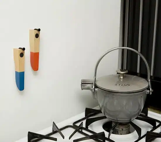 Décapsuleurs design : Le décapsuleur aimanté Bottle Opener by Brenda Ravenhill