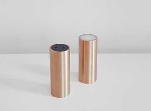 La salière design Cylinder Shakers by Ladies & Gentlemen 2 La salière design Cylinder Shakers by Ladies & Gentlemen 1