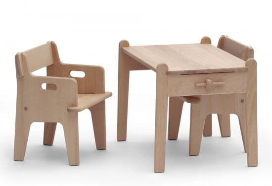 Bureau pour enfant Peters by Carl Hansen bureau pour enfant CH411 Carl Hansen