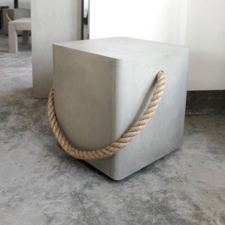Tables, bancs, sièges, étagères design  de Lyon Beton