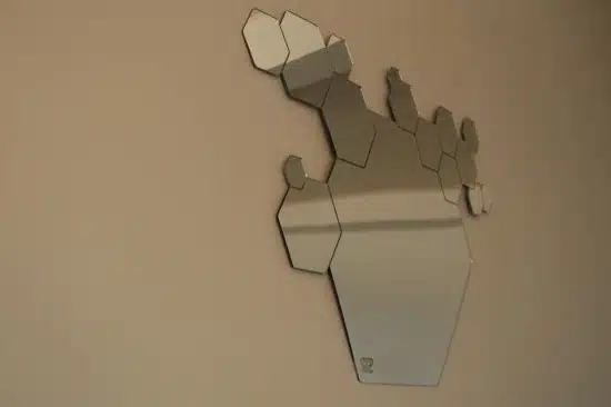 Miroirs de designer - Le miroir Alveus by Barnabé Ribay