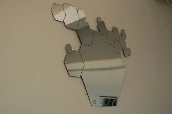 Miroirs de designer - Le miroir Alveus by Barnabé Ribay
