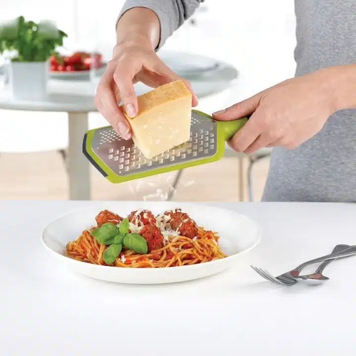 La râpe Twist Grater de Joseph Joseph râpe Twist Grater Joseph Joseph