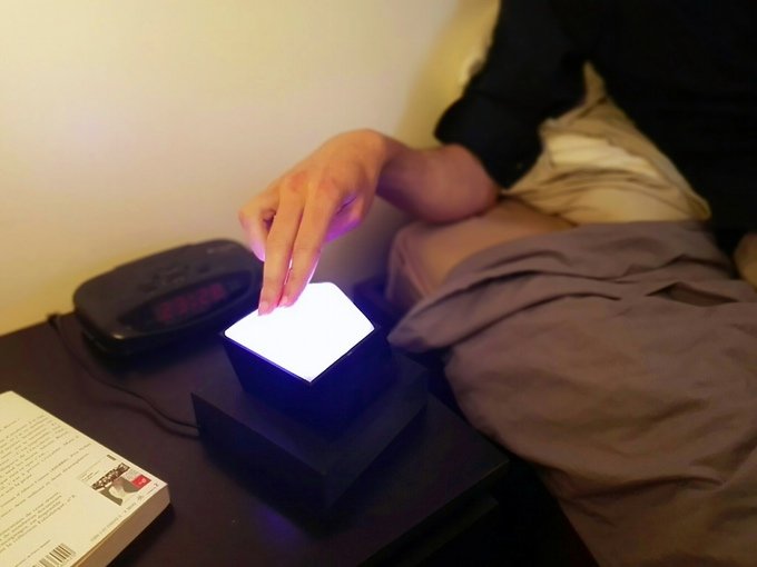 MOW - La première lampe à recharge sans fil par induction MOW - La première lampe à recharge sans fil par induction