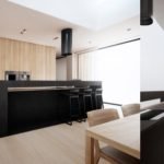 Deco cuisine noir blanc bois