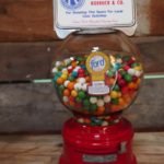 deco industrielle distributeur a bonbons Ford