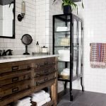 idées déco de salle de bain en noir et blanc