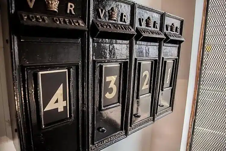 appartement atypique installé dans un ancien entrepôt abandonné appartement atypique installé dans un ancien entrepôt abandonné