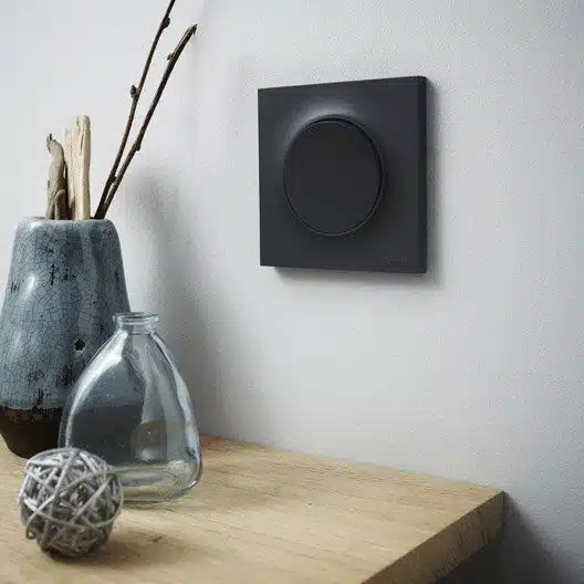 Odace - Une gamme de prises et interrupteurs design signée Schneider Electric