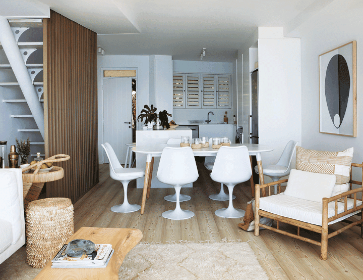 Michele Throssell nous fait visiter son appartement de bord de mer