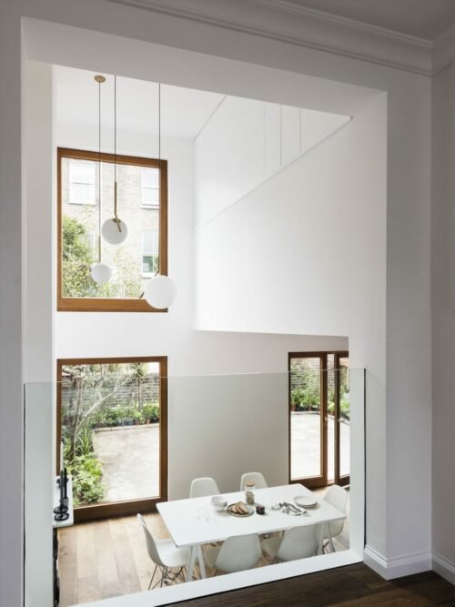 Amos Goldreich Architecture rénove une maison familiale londonienne