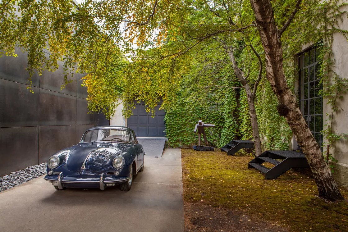 Ce loft rustique réveil la beauté passée de ce bâtiment industriel