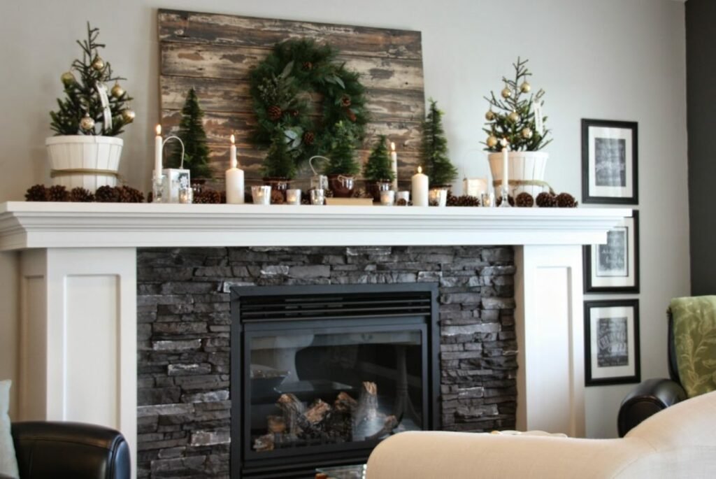 Décorer sa cheminée à Noël un style raffiné et simple