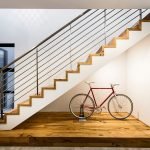 Comment utiliser l'espace sous l'escalier de votre maison 5