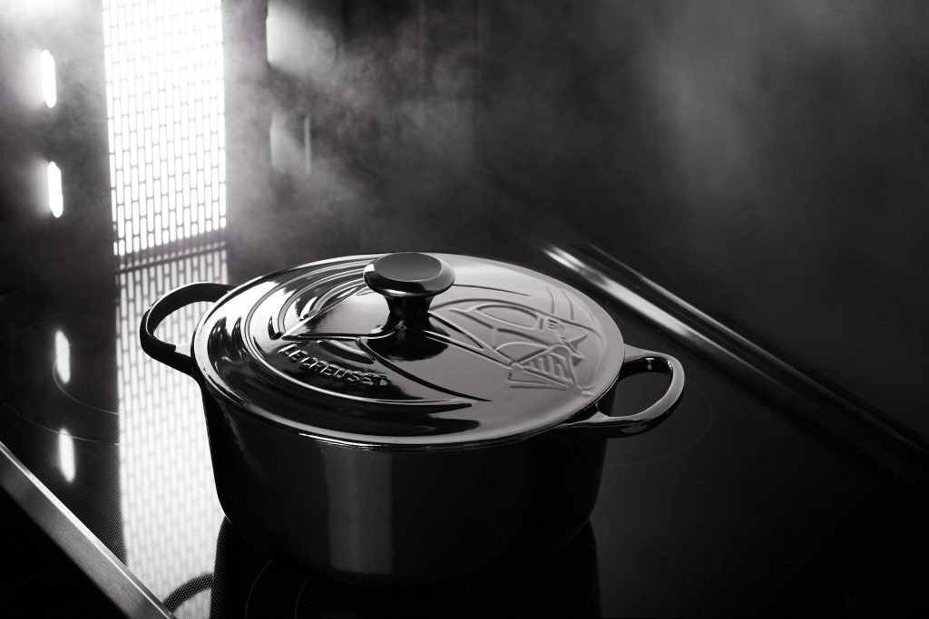cocottes Star Wars de Le Creuset dark vador cocottes Star Wars de Le Creuset dark vador