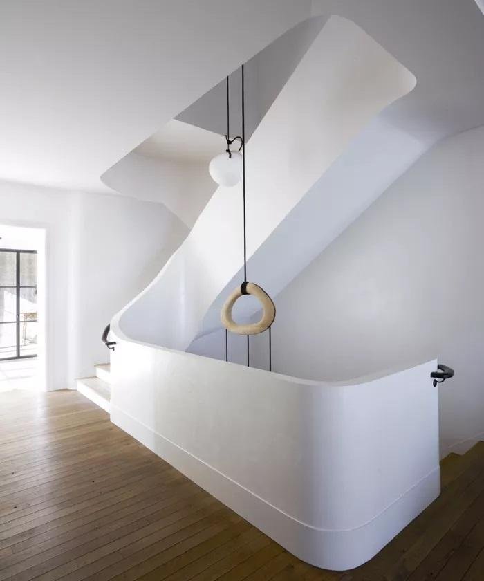 Des rampes d'escalier sculpturales