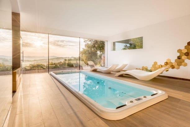 Quelles taille et dimensions pour un piscine intérieure