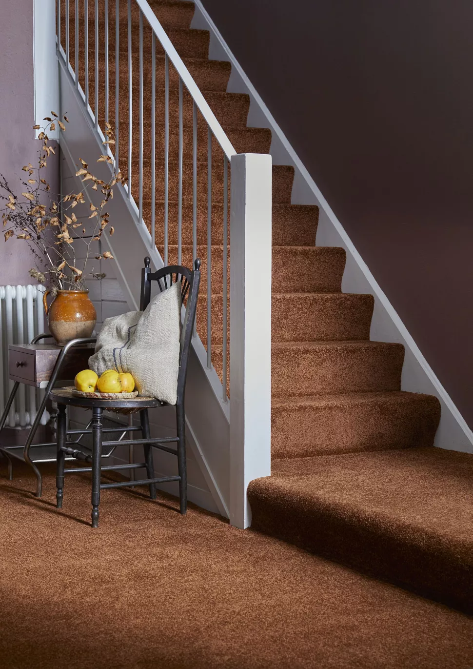 Décorez un escalier intérieur avec un tapis douillet Décorez un escalier intérieur avec un tapis douillet