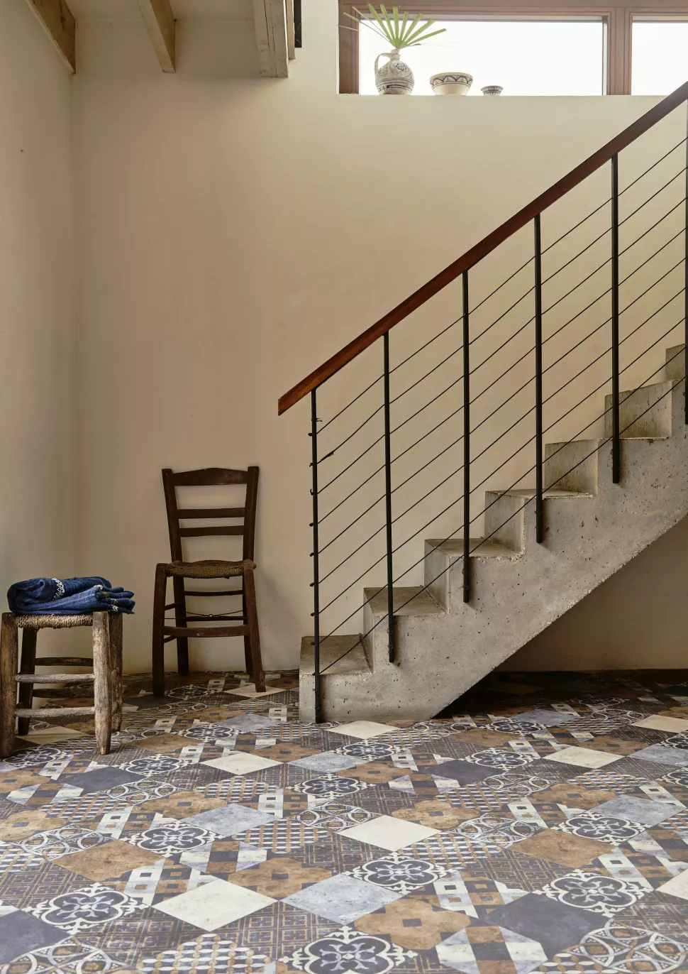 Inclure un motif pour mettre en valeur un escalier moderne Inclure un motif pour mettre en valeur un escalier moderne