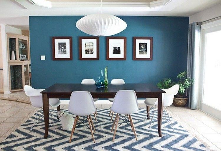 Peinture bleu canard et peinture blanche Peinture bleu canard et peinture blanche
