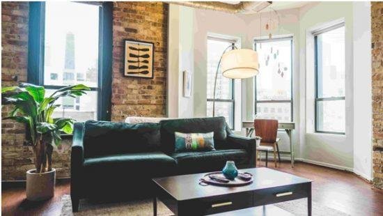 5 idées pour éclairer un très petit salon
