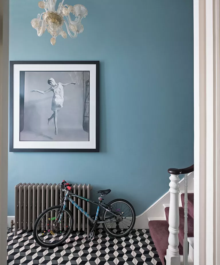 Devriez-vous peindre votre couloir de la même couleur que votre salon Devriez-vous peindre votre couloir de la même couleur que votre salon