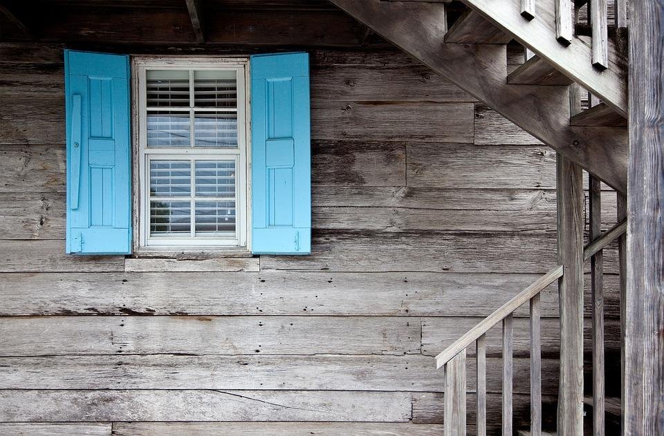 Maison en bois comment lui donner un style industriel