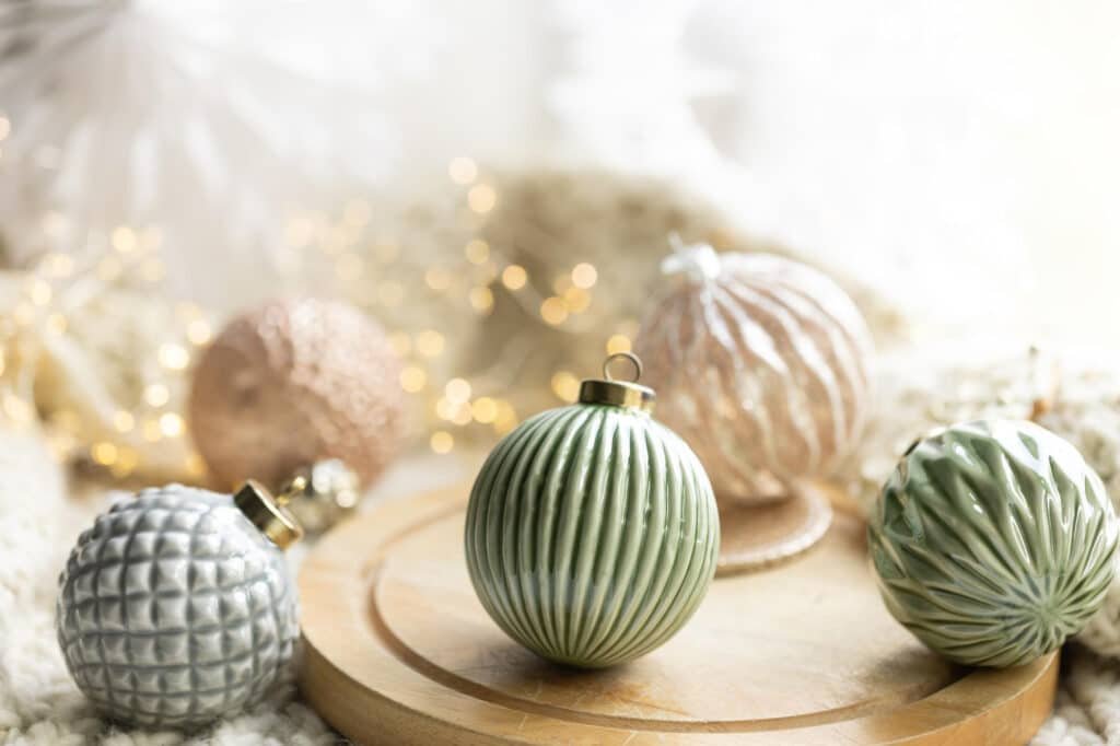 tendance deco noel 2025 tons terreux et des matériaux naturels