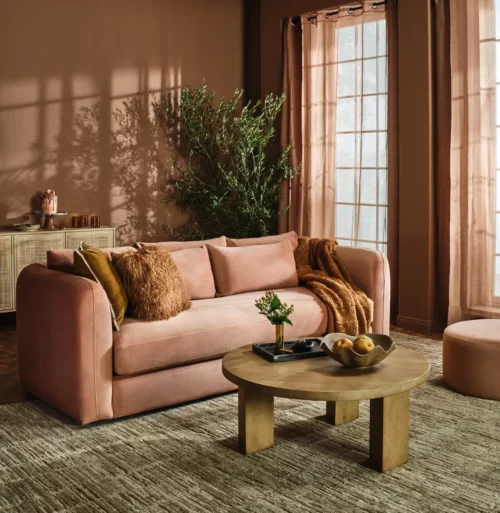 Salon cosy mocha mousse avec canapé lin beige