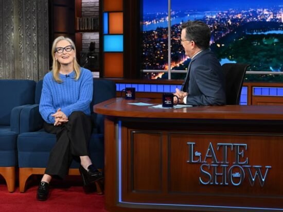 Meryl Streep pull bleu céruléen Meryl Streep pull bleu céruléen
