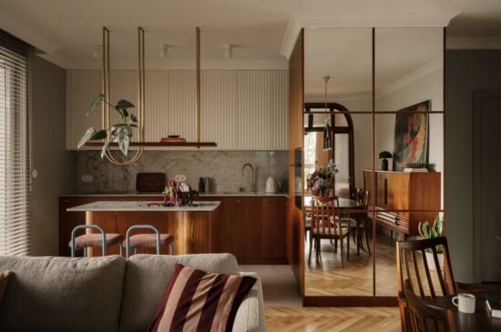 Un appartement chaleureux et raffiné de 70 m² à Varsovie, qui a tout pour plaire